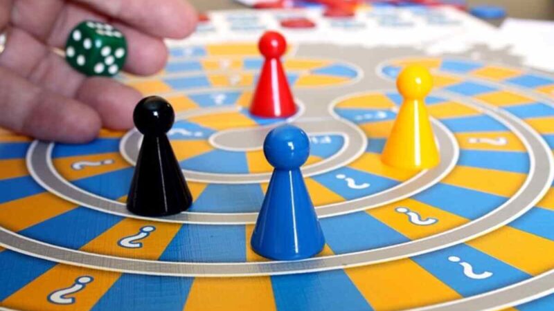 Engaging Whiteboard Games for Family Gatherings